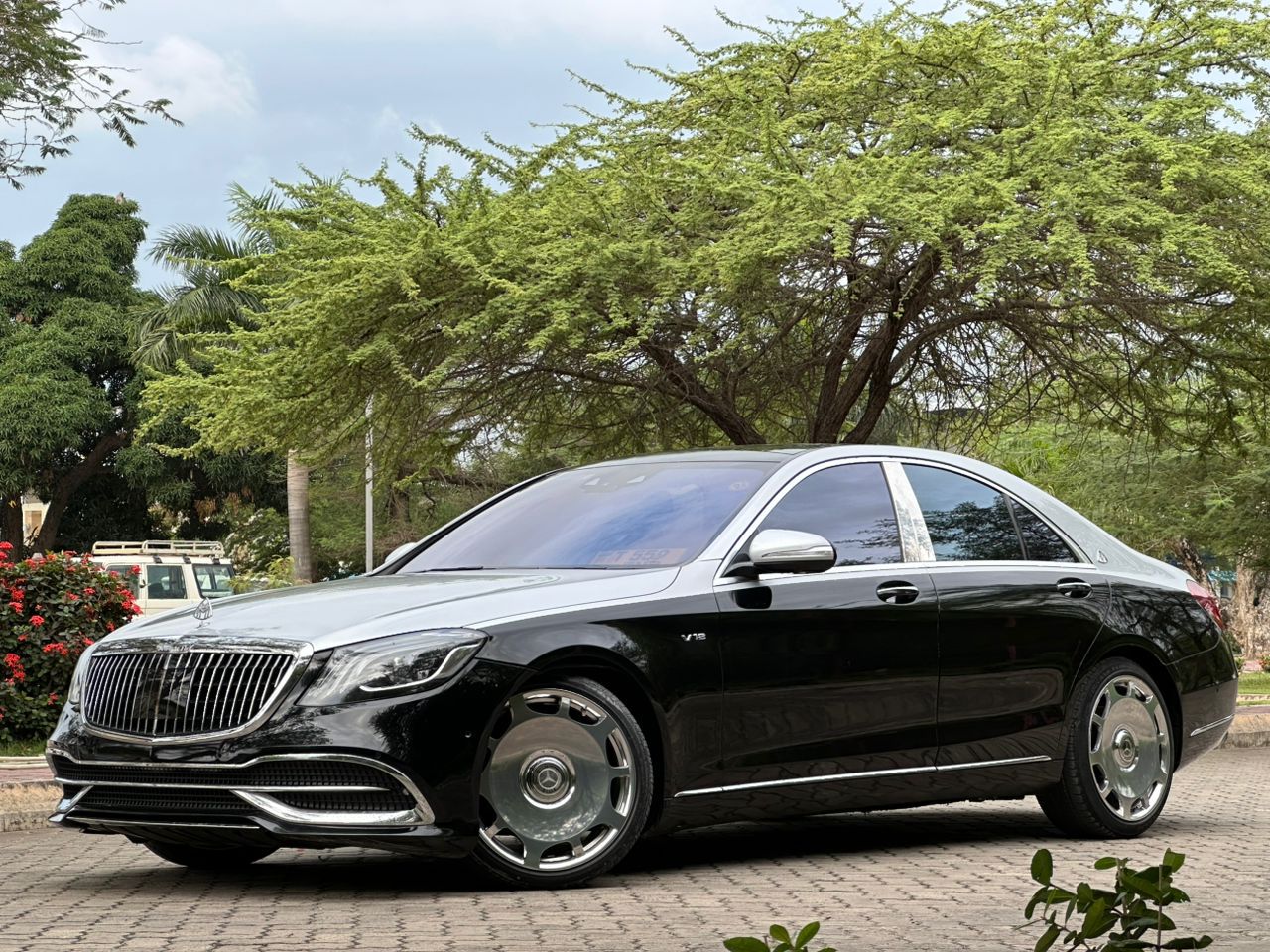 Mercedes Benz thumbnail 7